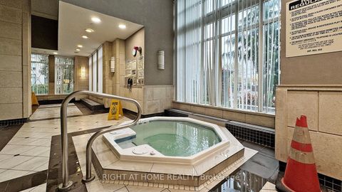 Photo 23 at 817 - 350 Red Maple Road, Langstaff, Richmond Hill