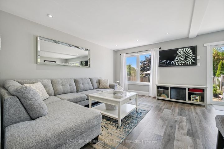 Photo 7 at 2152 Pelee Boulevard, RO River Oaks, Oakville