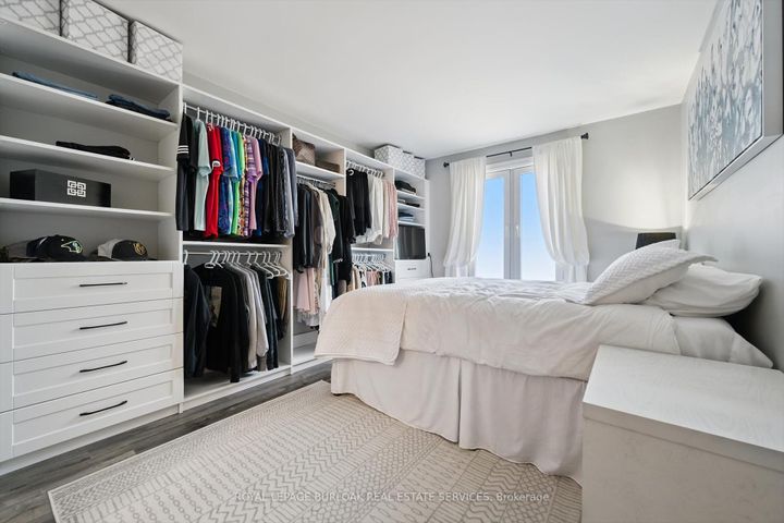 Photo 18 at 2152 Pelee Boulevard, RO River Oaks, Oakville