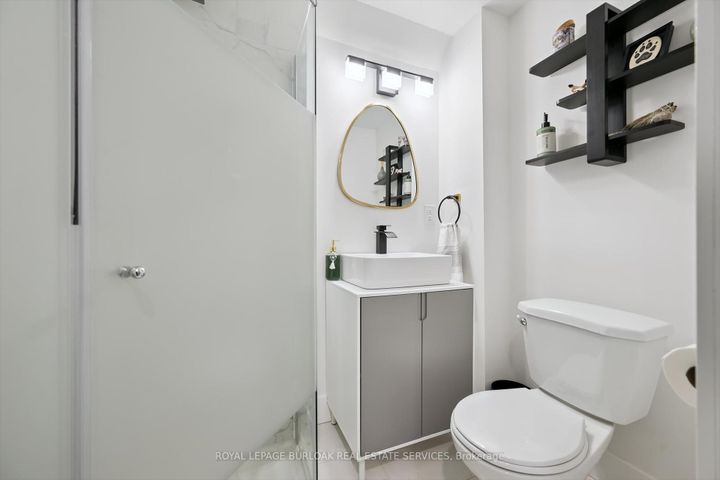 Photo 32 at 2152 Pelee Boulevard, RO River Oaks, Oakville