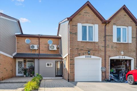 Photo 2 at 2152 Pelee Boulevard, RO River Oaks, Oakville