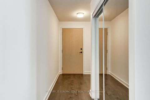 Photo 4 at 411 - 150 Sabina Drive, GO Glenorchy, Oakville