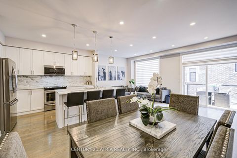 Photo 7 at 63 Duncombe Lane, South Richvale, Richmond Hill