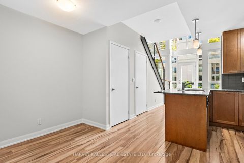 Photo 8 at L204 - 150 Homewood Avenue, South St. James Town, Toronto