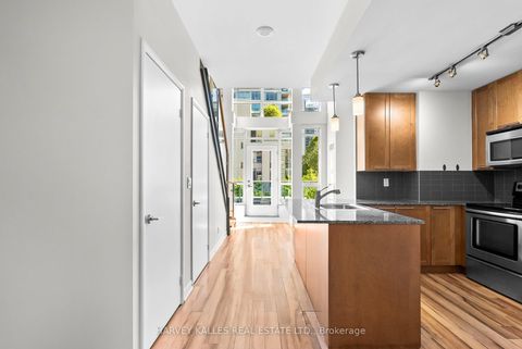 Photo 9 at L204 - 150 Homewood Avenue, South St. James Town, Toronto