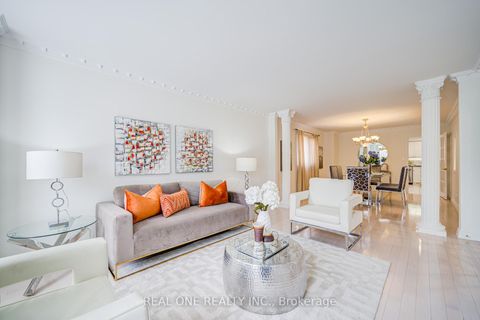 Photo 5 at 27 Binscarth Crescent, Uplands, Vaughan