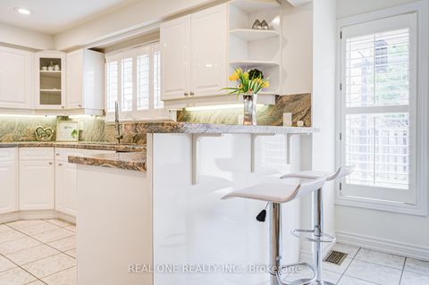 Photo 14 at 27 Binscarth Crescent, Uplands, Vaughan