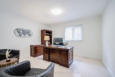 Photo 19 at 27 Binscarth Crescent, Uplands, Vaughan