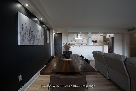 Photo 8 at 1603 - 61 Richview Road, Humber Heights, Toronto
