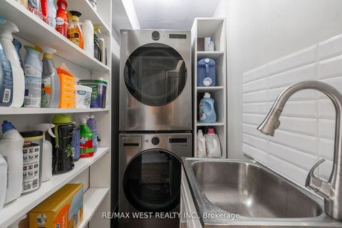Photo 13 at 1603 - 61 Richview Road, Humber Heights, Toronto