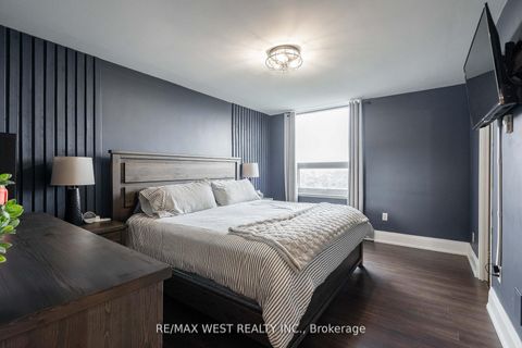 Photo 15 at 1603 - 61 Richview Road, Humber Heights, Toronto