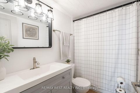 Photo 20 at 1603 - 61 Richview Road, Humber Heights, Toronto