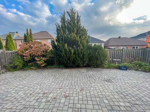 Photo 5 at 70 Brass Drive, Jefferson, Richmond Hill