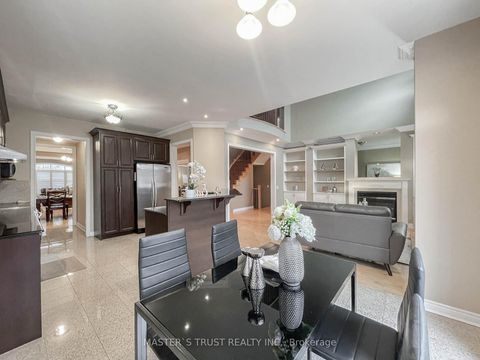 Photo 19 at 70 Brass Drive, Jefferson, Richmond Hill