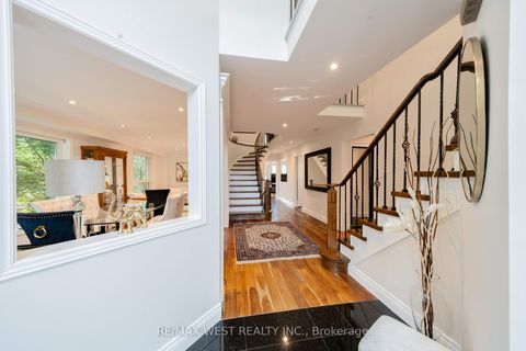Photo 3 at 62 Briardale Place, Aurora Highlands, Aurora