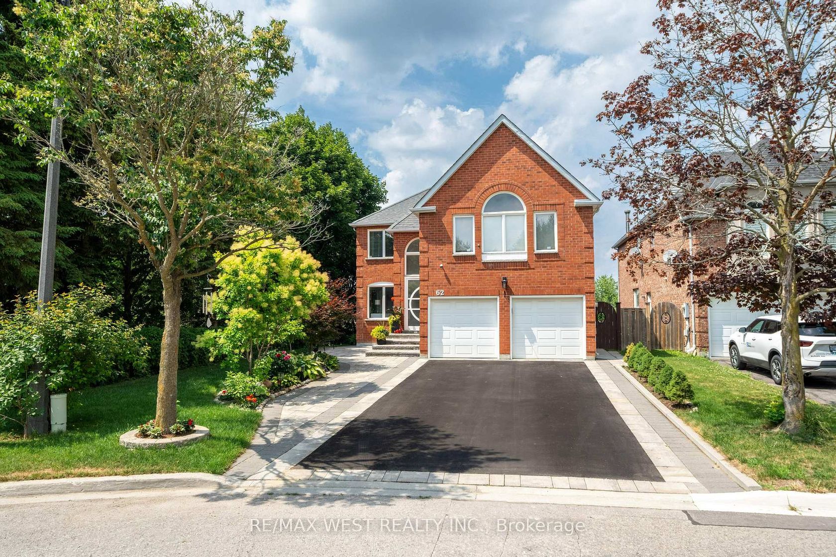 62 Briardale Place, Aurora Highlands, Aurora by Alessia Polo 62 Briardale Place, Aurora Highlands, Aurora
