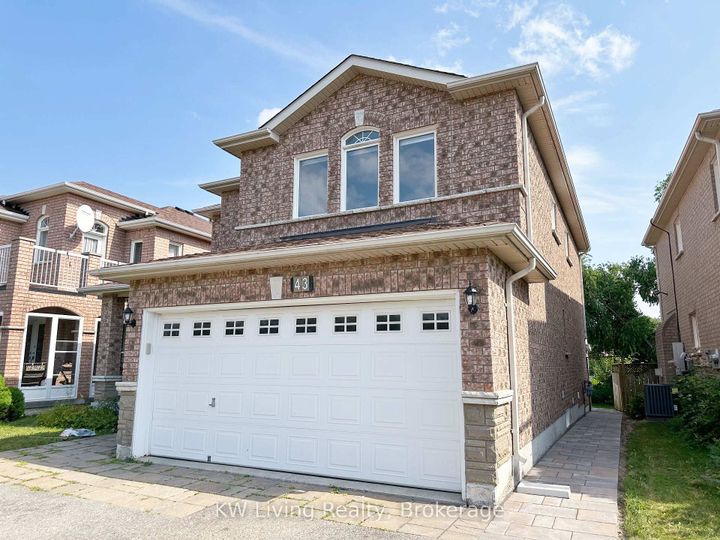 Photo 1 at 43 Bayswater Avenue, Oak Ridges Lake Wilcox, Richmond Hill