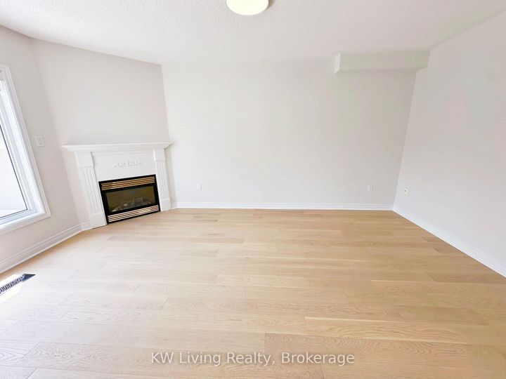 Photo 10 at 43 Bayswater Avenue, Oak Ridges Lake Wilcox, Richmond Hill