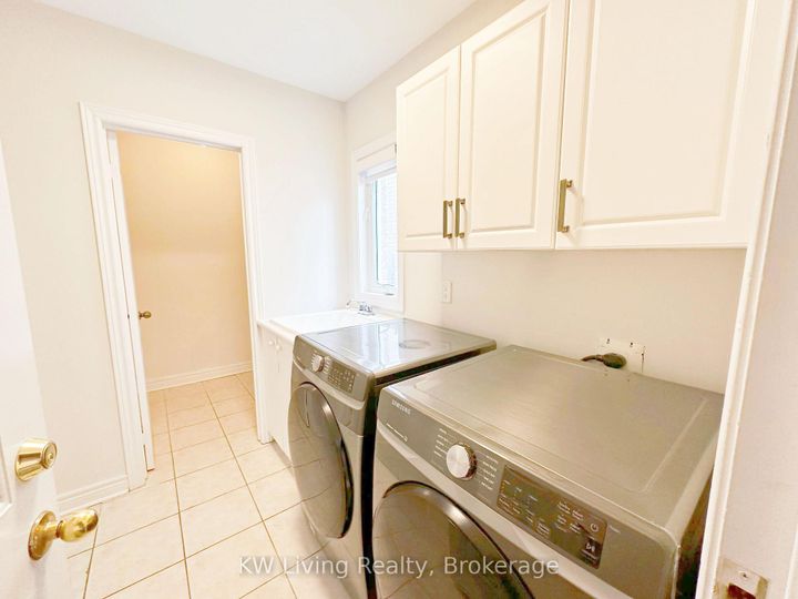 Photo 13 at 43 Bayswater Avenue, Oak Ridges Lake Wilcox, Richmond Hill