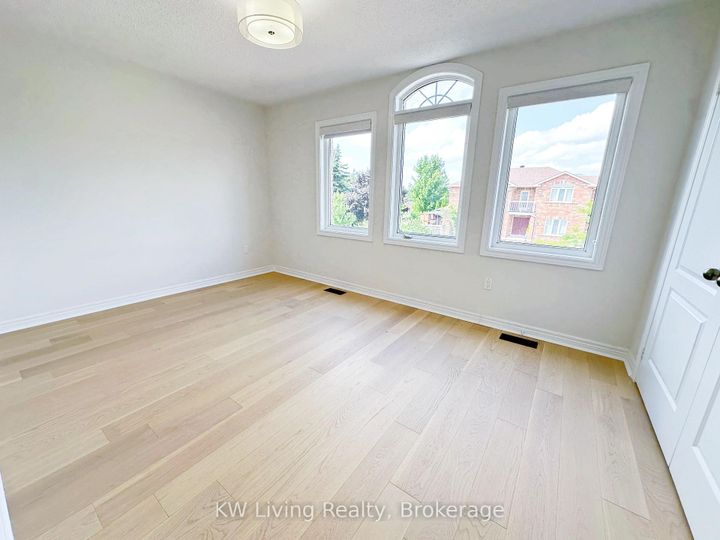 Photo 20 at 43 Bayswater Avenue, Oak Ridges Lake Wilcox, Richmond Hill