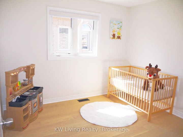 Photo 22 at 43 Bayswater Avenue, Oak Ridges Lake Wilcox, Richmond Hill
