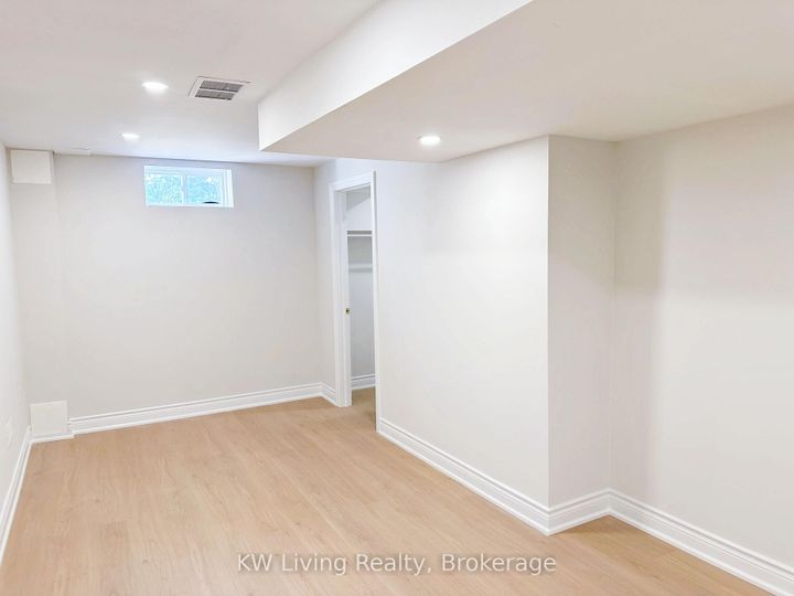 Photo 27 at 43 Bayswater Avenue, Oak Ridges Lake Wilcox, Richmond Hill