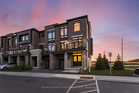 Photo 1 at 75 Holyrood Crescent, Kleinburg, Vaughan