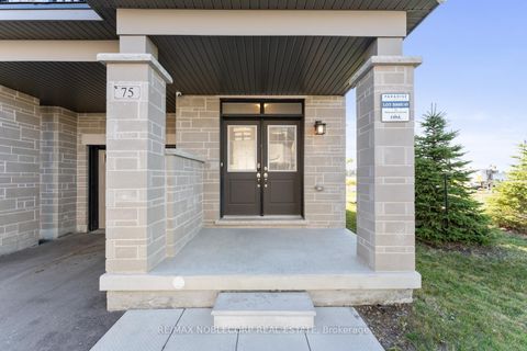 Photo 9 at 75 Holyrood Crescent, Kleinburg, Vaughan