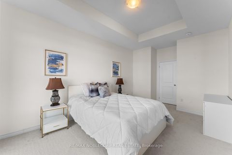 Photo 32 at 75 Holyrood Crescent, Kleinburg, Vaughan