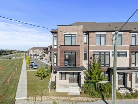 Photo 47 at 75 Holyrood Crescent, Kleinburg, Vaughan