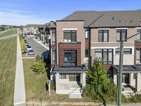 Photo 48 at 75 Holyrood Crescent, Kleinburg, Vaughan