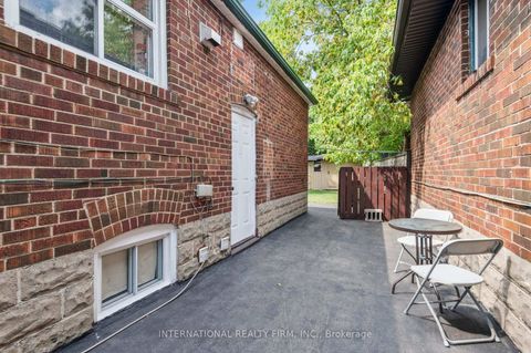 Photo 4 at 1982 Lawrence Avenue W, Weston, Toronto