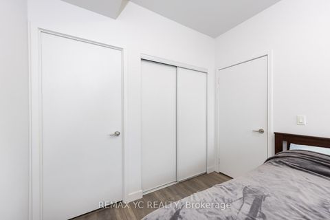 Photo 8 at 4801 - 8 Eglinton Avenue E, Mount Pleasant West, Toronto