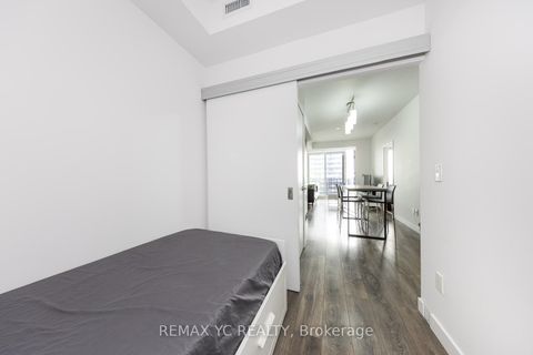 Photo 11 at 4801 - 8 Eglinton Avenue E, Mount Pleasant West, Toronto
