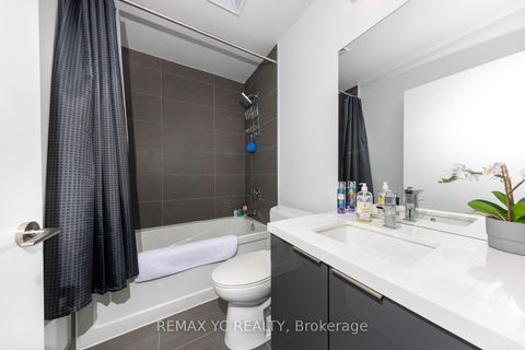 Photo 12 at 4801 - 8 Eglinton Avenue E, Mount Pleasant West, Toronto