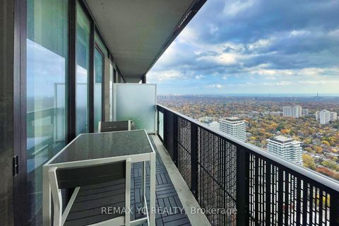 Photo 17 at 4801 - 8 Eglinton Avenue E, Mount Pleasant West, Toronto