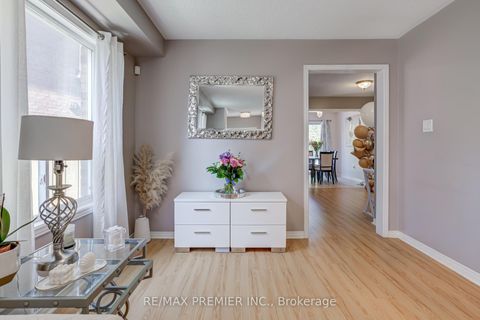 Photo 11 at 89 Ronan Crescent, Sonoma Heights, Vaughan