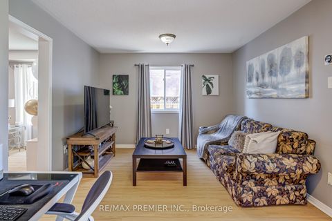 Photo 13 at 89 Ronan Crescent, Sonoma Heights, Vaughan