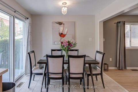 Photo 17 at 89 Ronan Crescent, Sonoma Heights, Vaughan