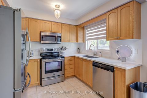 Photo 19 at 89 Ronan Crescent, Sonoma Heights, Vaughan