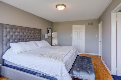 Photo 24 at 89 Ronan Crescent, Sonoma Heights, Vaughan