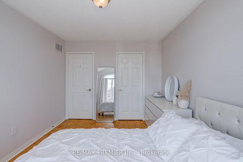 Photo 32 at 89 Ronan Crescent, Sonoma Heights, Vaughan