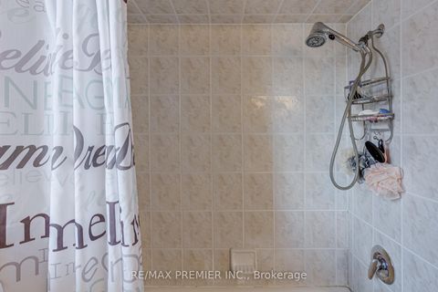 Photo 35 at 89 Ronan Crescent, Sonoma Heights, Vaughan