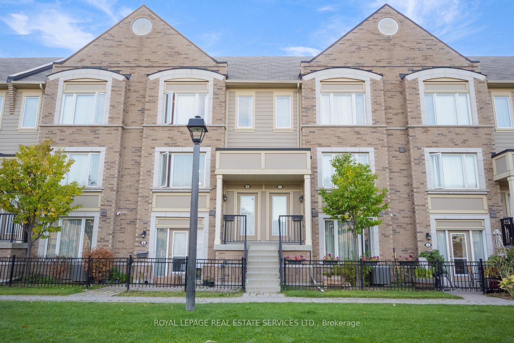 7 - 3185 Boxford Crescent, Churchill Meadows, Mississauga 