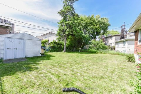 Photo 5 at 44 Birgitta Crescent, West Deane, Toronto