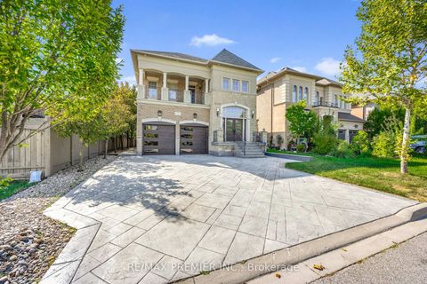Photo 2 at 76 Orleans Circle, Vellore Village, Vaughan