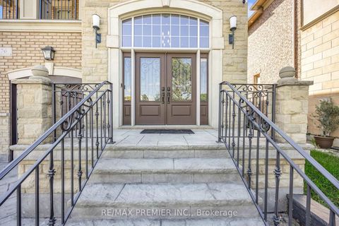 Photo 3 at 76 Orleans Circle, Vellore Village, Vaughan