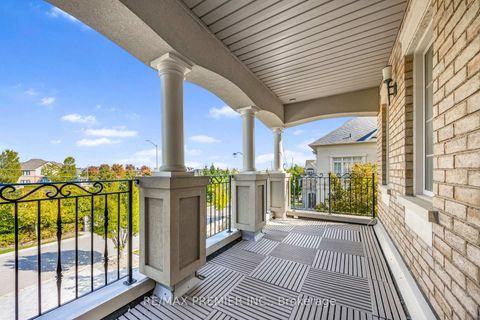 Photo 31 at 76 Orleans Circle, Vellore Village, Vaughan