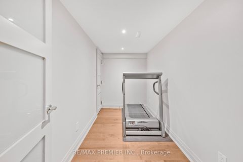 Photo 40 at 76 Orleans Circle, Vellore Village, Vaughan