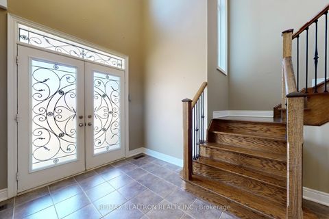 Photo 2 at 363 Maria Antonia Road, Vellore Village, Vaughan